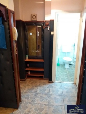 apartament-3-camere-confort-1-decomandat-in-ploiesti-zona-de-sud-a-orasului-7